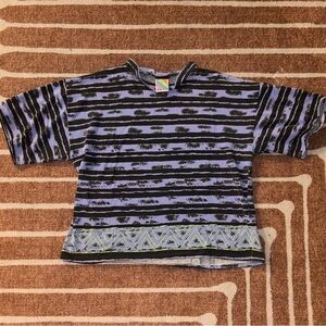 Men's Short Sleeve Mock-Neck Slightly Cropped Shirt